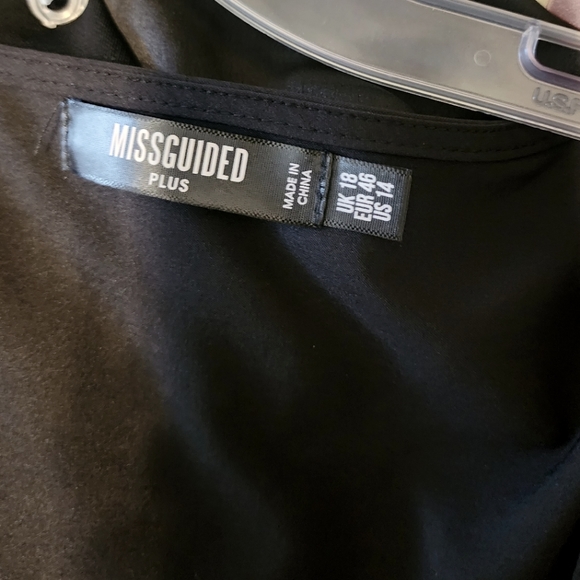 Missguided Asymmetrical Peplum Top | Long Sleeve - Picture 5 of 6